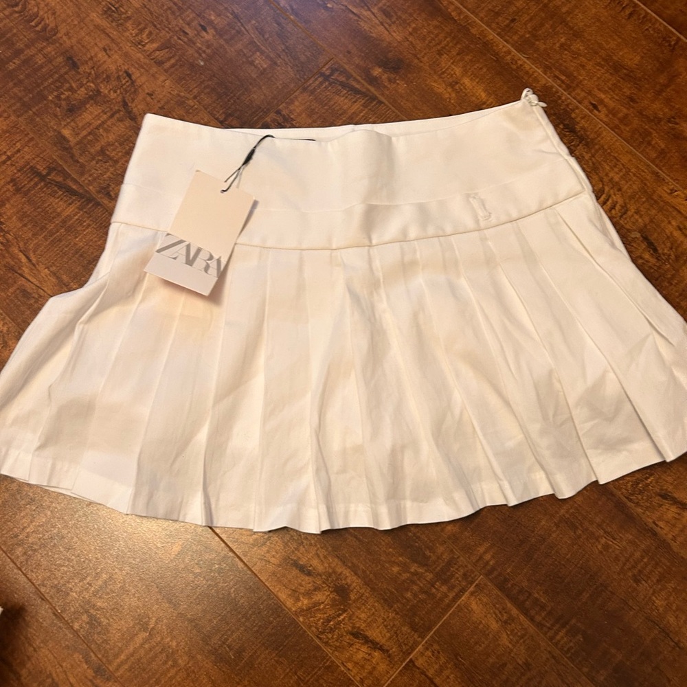 Zara White Pleated Women's Skirt